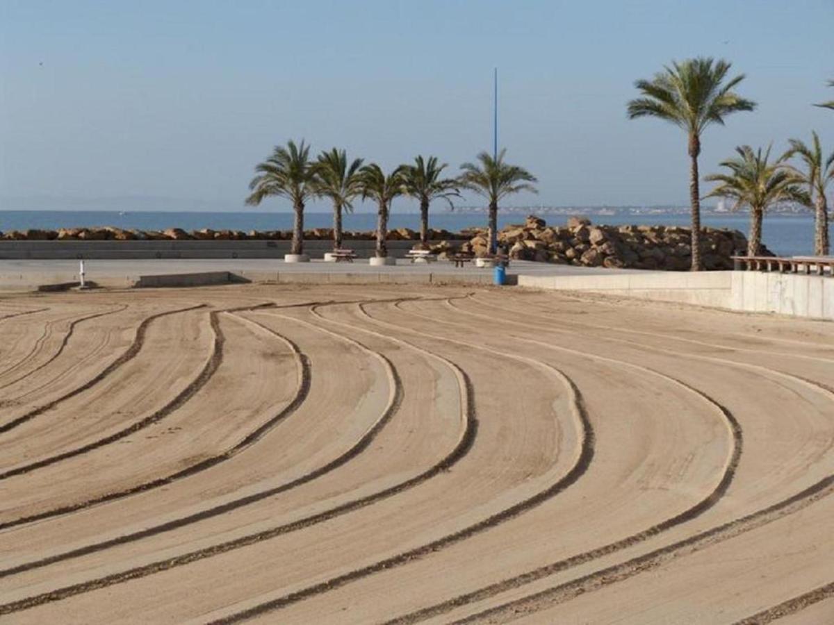Arturento 1-Bed Apartment in Torrevieja near Beach Exterior foto
